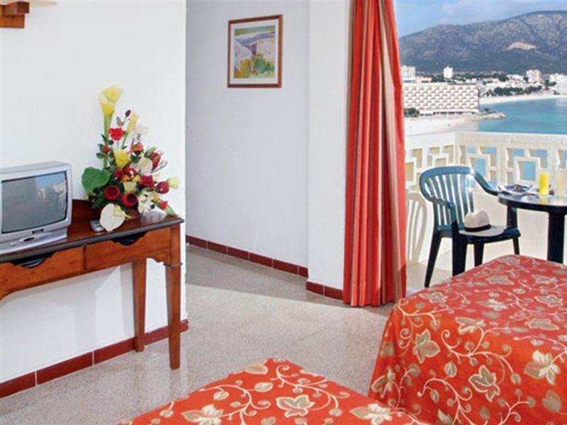Bellevue Vistanova Hotel Magaluf  Exterior photo