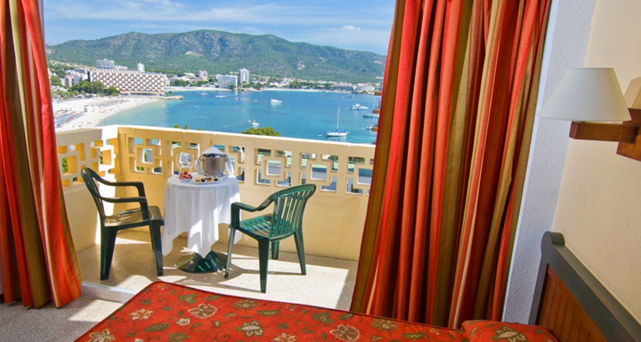 Bellevue Vistanova Hotel Magaluf  Exterior photo