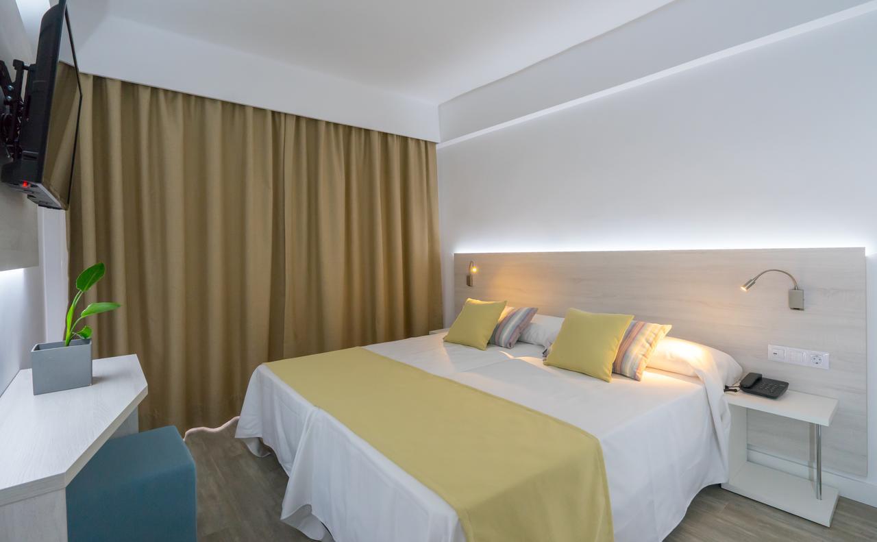 Bellevue Vistanova Hotel Magaluf  Exterior photo